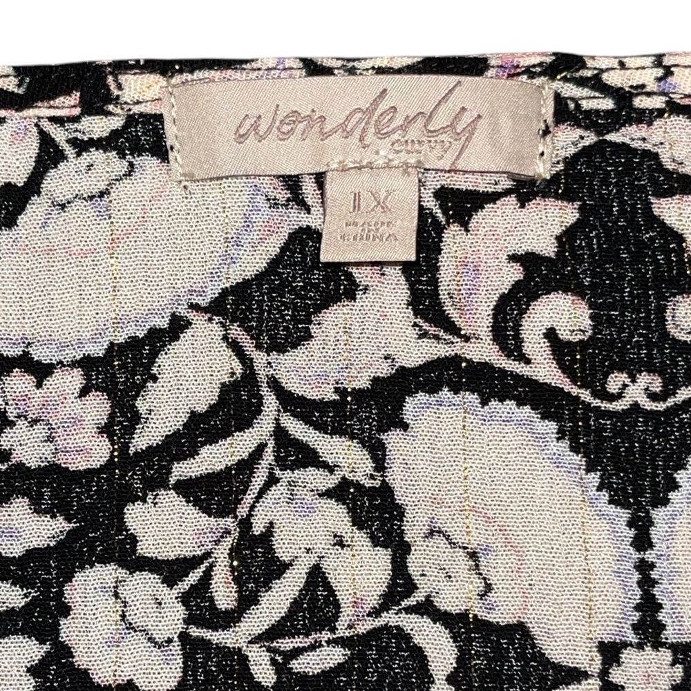 Wonderly Black and Cream Patterned Top - Picture 14 of 15